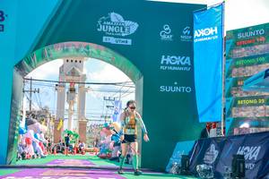 BIB: 140, 100
                            <button type="button" onclick="openModal(24864277)" class="btn btn-primary btn-sm float-right btn-popup" data-toggle="modal" data-target=".modal-high-quality">
                        <i class="fas fa-shopping-cart"></i> Add to Cart
                    </button>
                                            <button type="button" onclick="isThisMe(24864277, true)" class="btn btn-success btn-sm float-right btn-popup btn-isme hidden" data-toggle="tooltip" data-placement="bottom" title="นี่คือรูปของคุณใช่ไหม คลิกที่นี่เพื่อเอาเข้าอัลบั้ม">
                        <i class="fas fa-plus"></i> Add to album
                    </button>
                    <button type="button" onclick="isThisMe(24864277, false)" class="btn btn-warning btn-sm float-right btn-popup btn-isnotme hidden">
                        <i class="fas fa-ban"></i> Remove from album
                    </button>